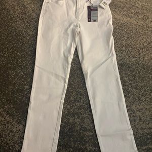 Amanda white super stretchy jeans. Size 4P